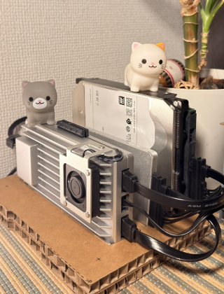 Minimalist Desktop NAS