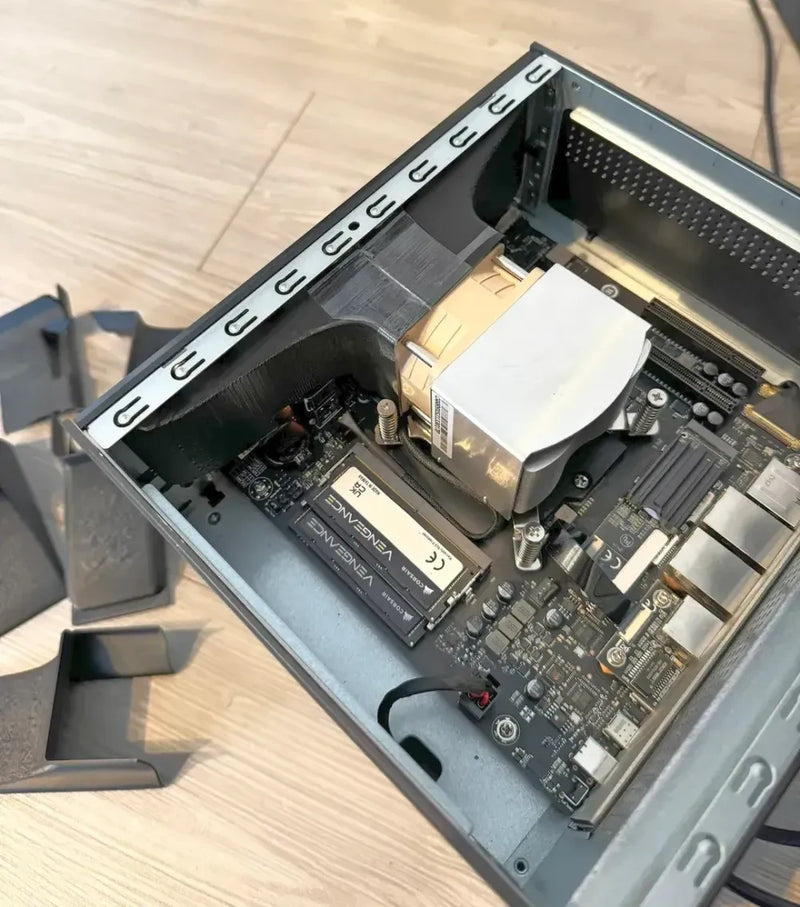 ZimaCube Pro CPU Fan Cover Silverstone AR09-115XS